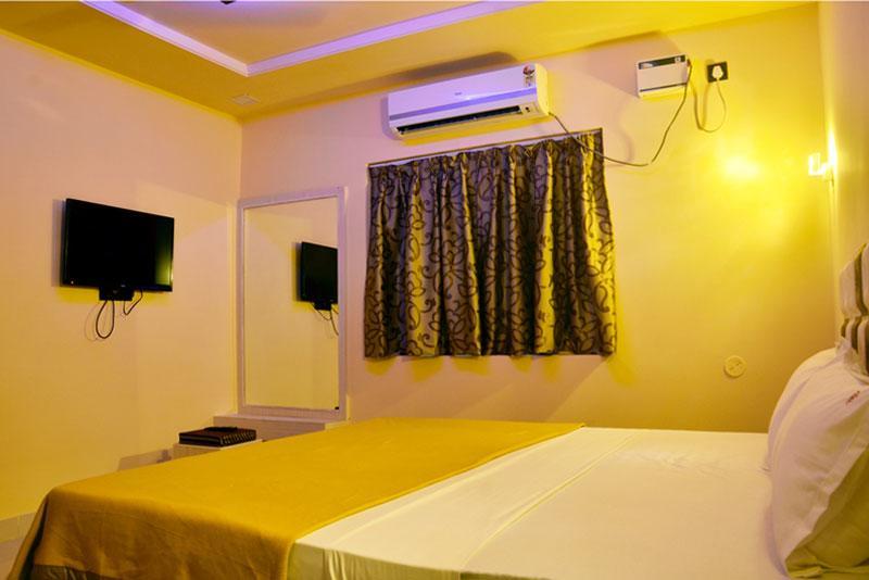 Planet Goa Beach Resort Calangute Exterior photo
